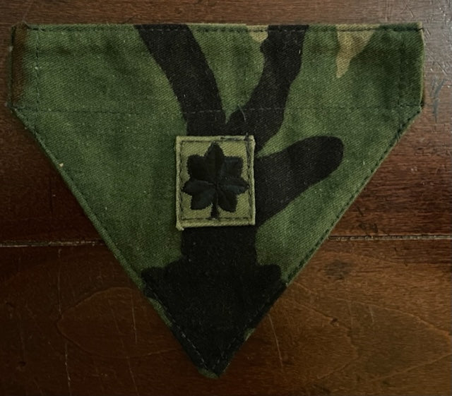TINY DOG BANDANA WOODLAND