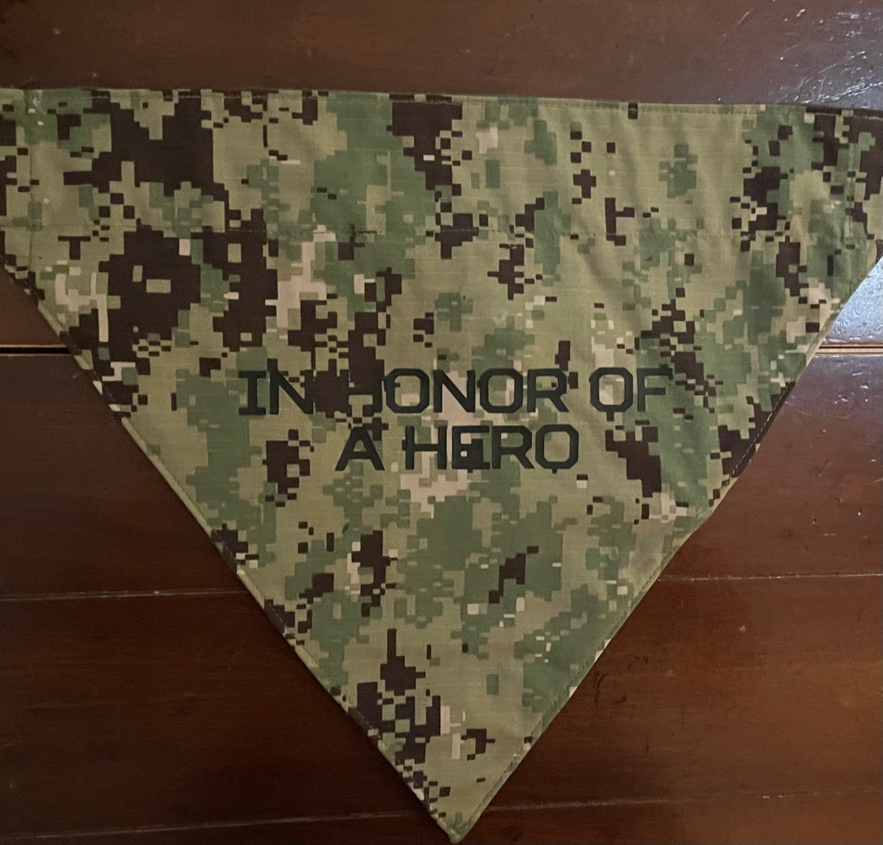 MED NAVY GREEN DIGITAL DOG BANDANA