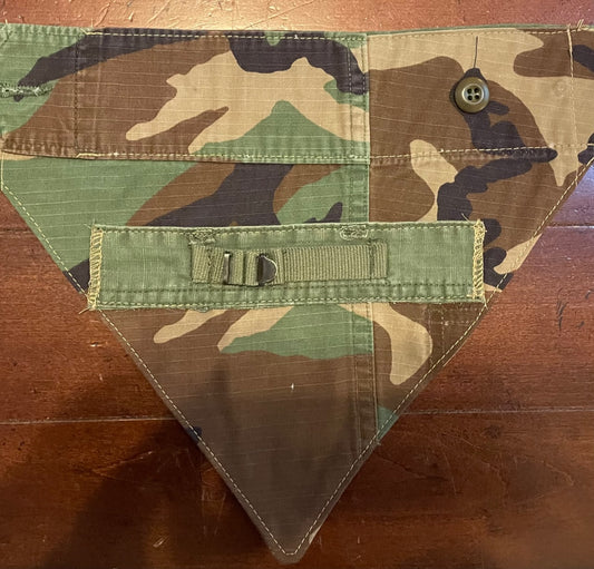 SM WOODLAND DOG BANDANA