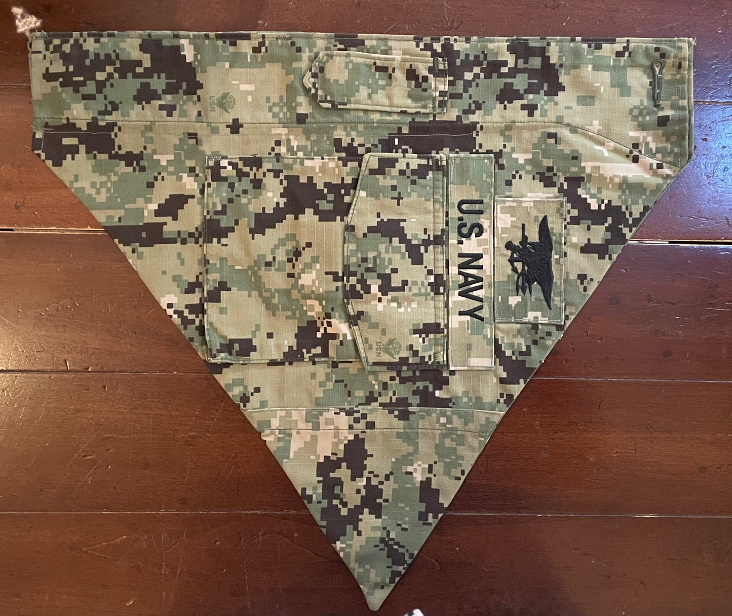 XLG NAVY GREEN DIGITAL DOG BANDANA