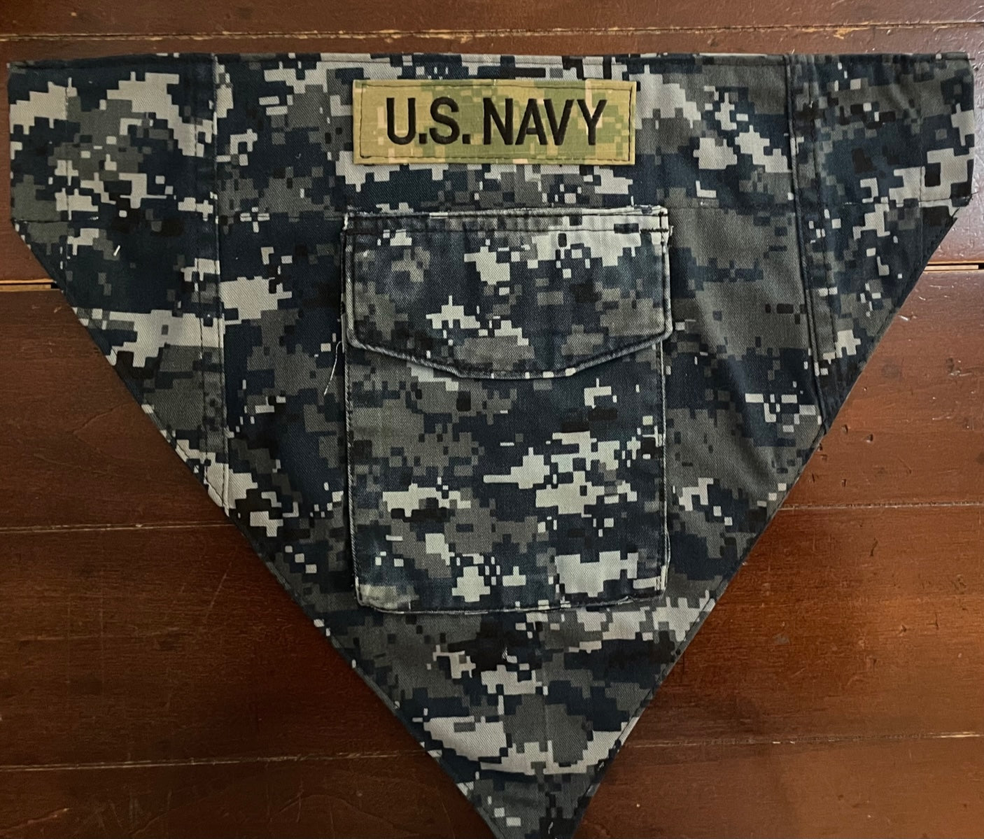 MED NAVY BLUE DIGITAL DOG BANDANA
