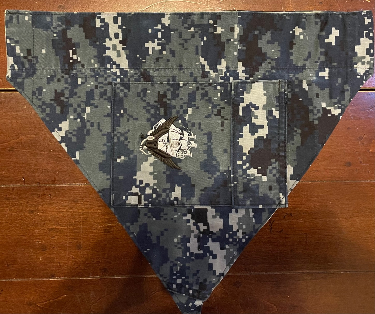 MED NAVY BL DIG W/ARMY DIG BACK DOG BANDANA